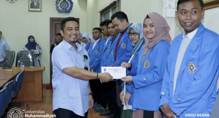 Mahasiswa UMSU Terima Beasiswa dari Gubernur Sumut