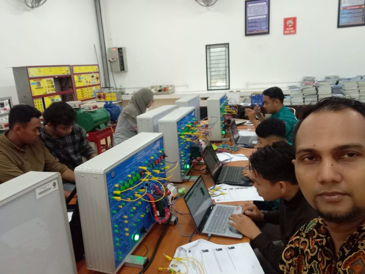 Pelaksanaan Pelatihan SKPI PLC  Kerja sama dengan PT Medan Control Engineering